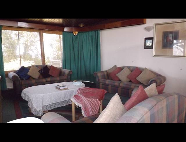6 BEDROOM HOUSE FOR SALE IN MEREWENT